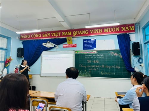Tập huấn chương trình gdpt 2018 và bồi dưỡng gv sử dụng sgk lớp 5
