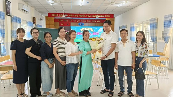 Tiết học Mở lớp Bốn 7: Đạo đức: Em cảm thông giúp đỡ người gặp khó khăn