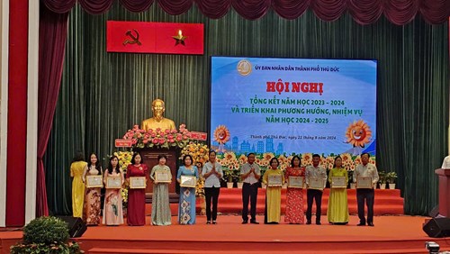 Hội nghị Tổng kết năm học 2023 - 2024 và triển khai phương hướng nhiệm vụ năm học 2024-2025.