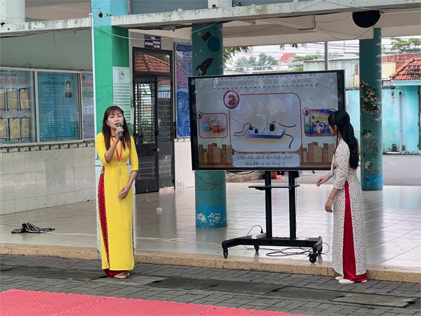Hoạt động  chúng em làm lính cứu hỏa 