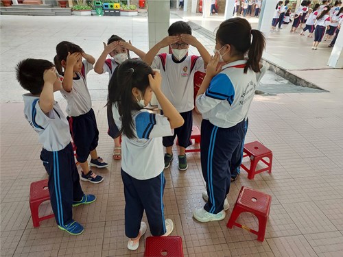 Lớp nhi đồng Ba 1 sinh hoạt Sao nhi đồng tháng 10
