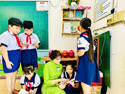 Tủ sách thân thiện lớp em