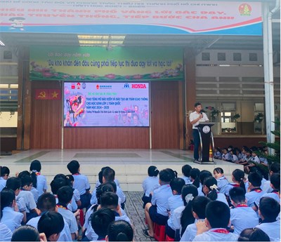 Chương trình trao tặng Mũ bảo hiểm cho trẻ em năm 2024 với chủ đề “Giữ trọn ước mơ”