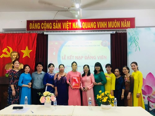 Chi Bộ Trường Tiểu Học Nguyễn Thi - Kết Nạp Đảng Viên Mới Ngày 24/07/2024 ( Đồng Chí Huỳnh Mai Ngân Thuý)