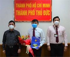 Quyết định về việc điều động, bổ nhiệm chức vụ Hiệu trưởng Trường Tiểu học Nguyễn Thị Tư của Ông Hồng Quang Tuyến