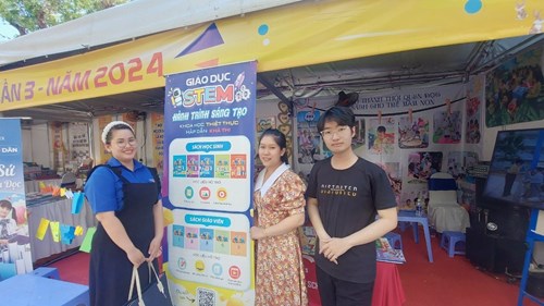 Tham gia hoạt động Ngày Sách và Văn hóa đọc Việt Nam lần 3 năm 2024 trên địa bàn quận 7