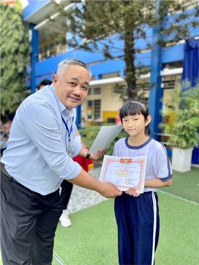 Tuyên dương gương người tốt việc tốt