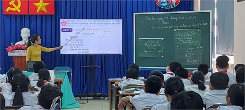 Dạy giải toán theo hướng phát triển năng lực của học sinh.