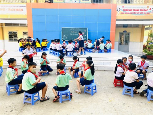 Sinh hoạt sao Nhi đồng