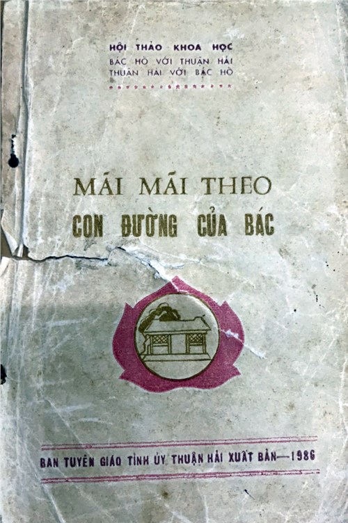 Mãi mãi theo con đường của Bác