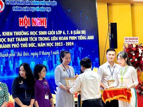 Hội nghị tuyên dương khen thưởng học sinh Tiểu học đạt thành tích trong Liên Hoan Phim tiếng Anh cấp thành phố Thủ Đức năm học 2023 - 2024