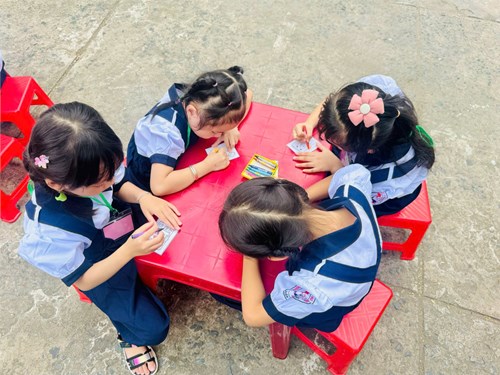 Quyết định công nhận danh hiệu thi đua năm học 2023 - 2024