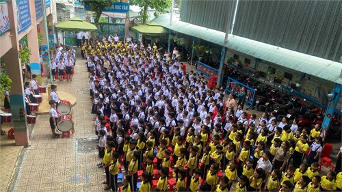 Chào cờ Tuần 2