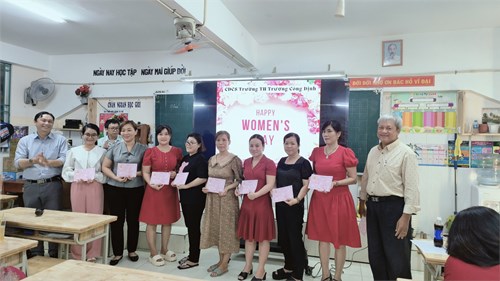 Sinh hoạt ngày Quốc tế Phụ nữ 8/3