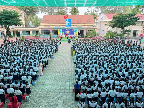 TH Trường Thạnh chung tay sẻ chia, góp yêu thương cùng đồng bào chịu ảnh hưởng bởi bão Yagi