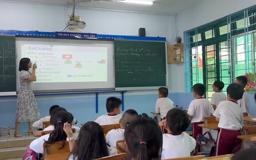 Chuyên đề Dạy học từ vựng tiếng Anh thông qua bài hát