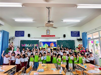 Hoạt động  Giới thiệu ngôi trường tiểu học của em  cho học sinh mầm non chuẩn bị vào lớp 1