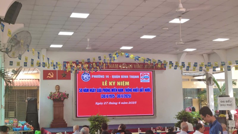 Ngày hội  ký ức thời gian - tương lai vững bước 