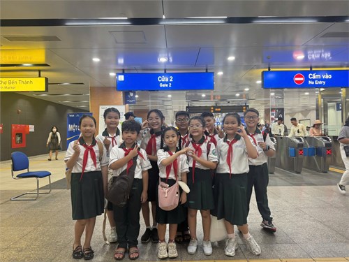 Hành tình  Em yêu Thành phố của em  - Điểm 5: Trải nghiệm tàu Metro tuyến số 1