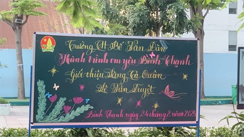 Sinh hoạt dưới cờ tuần 24