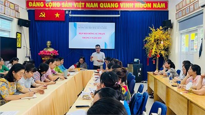 Họp Hội đồng Sư phạm tháng 5 năm học 2024-2025.