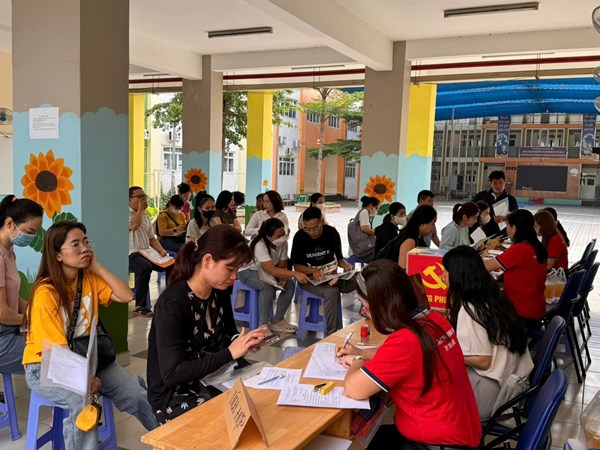Thực hiện công tác tuyển sinh đầu cấp năm học 2025-2026