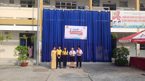 Học sinh trường Tiểu học Cao Bá Quát được tuyên dương trong Hội thi Tài năng Tin học năm học 2024-2025
