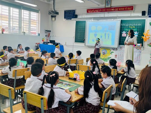 Chuyên đề khối 1 với chủ đề  Rèn kĩ năng nói và viết sáng tạo tích hợp bảo vệ môi trường trong môn Tiếng Việt cho HS lớp 1 qua bài Cầu vồng 