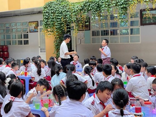 Hoạt động trải nghiệm khối 5:  những hạt gạo nhảy múa 