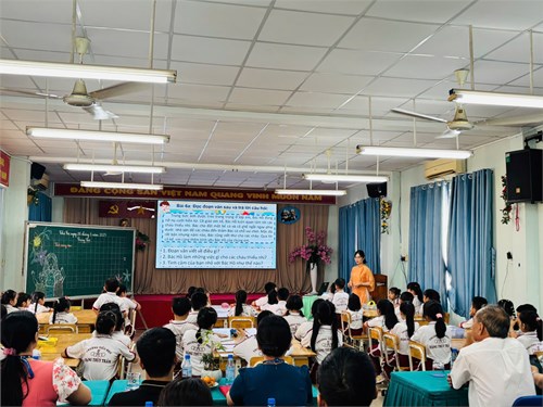 Chuyên đề  Vận dụng mô hình Lớp học đảo ngược vào dạy viết sáng tạo lớp 2”
