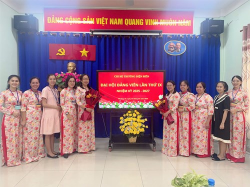 Chúc mừng Chi bộ trường Điện Biên đã tổ chức thành công Đại hội Đảng viên lần thứ IX nhiệm kỳ 2025 - 2027.