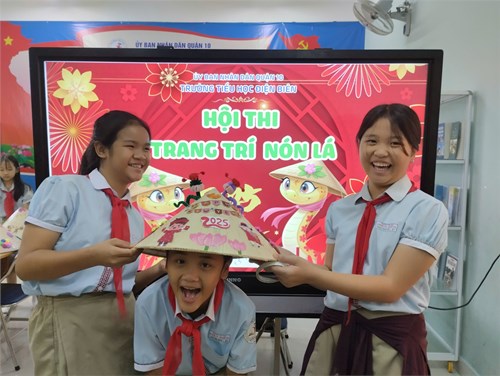 Các em học sinh trường Tiểu học Điện Biên tích cực tham gia các hội thi chào mừng Xuân Ất Tỵ 2025 🐍🐍🐍