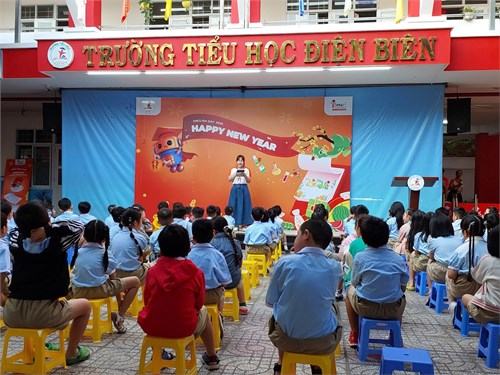 Các em học sinh trường Tiểu học Điện Biên tham gia Ngày Hội Tiếng Anh với nhiều hoạt động bổ ích và thú vị!