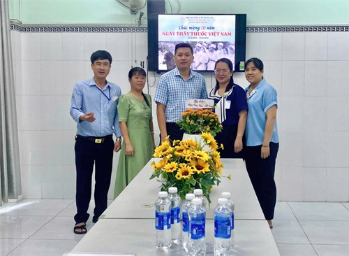 Chúc mừng kỷ niệm 70 năm ngày thầy thuốc việt nam 27/02/1955 - 27/02/2025