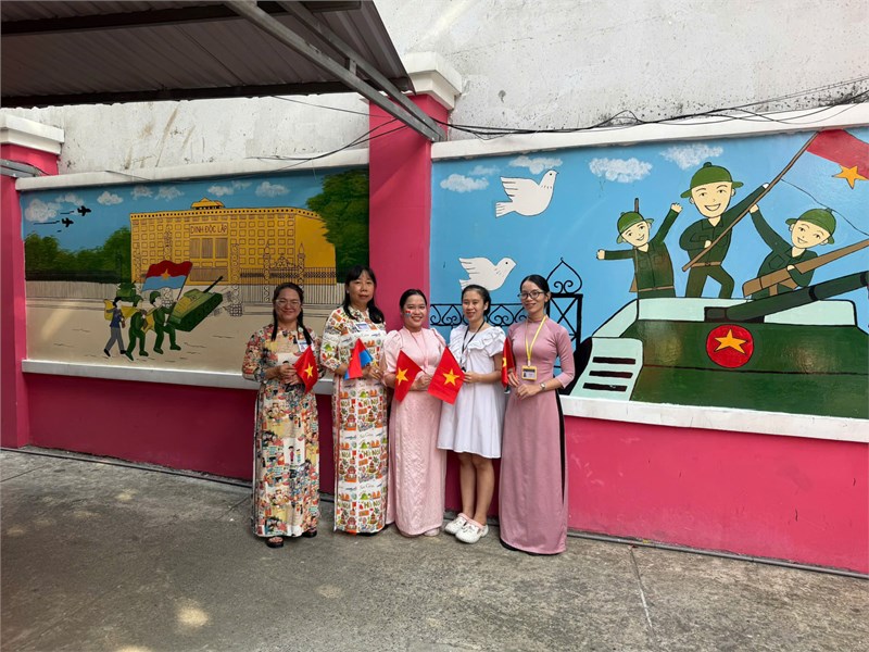 Chi đoàn trường Tiểu học Điện Biên nhiệt liệt chào mừng kỷ niệm 50 năm Ngày Giải phóng miền Nam – Thống nhất đất nước!