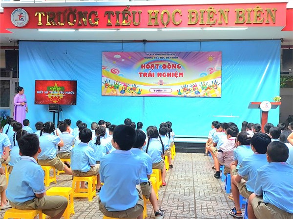 HĐTN Tuần 34 - Sinh hoạt dưới cờ - Kỉ niệm 71 năm Chiến thắng Điện Biên Phủ