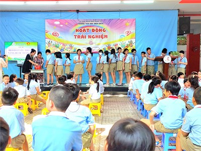 Heo đất yêu thương - nâng bước tương lai