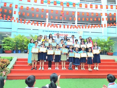 📚🏆 TỰ HÀO ĐIỆN BIÊN – NHỮNG ĐẠI SỨ VĂN HÓA ĐỌC NHÍ 🏆📚
Xin chúc mừng các bạn học sinh Trường Tiểu học Điện Biên đã xuất sắc đạt giải cao trong Hội thi Đại sứ Văn hóa đọc Quận 10!