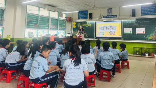 Lớp học mở Lớp 4 - Môn toán - Ngày đăng 25/10/2024