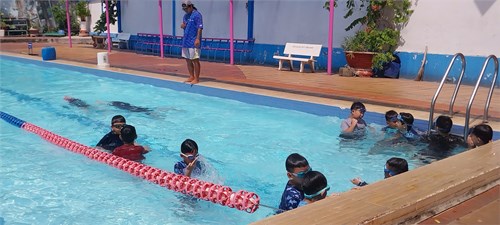 Phổ cập bơi dành cho học sinh lớp 3 - Học kỳ II (Tuần thứ 6, ngày 19/3/2025)