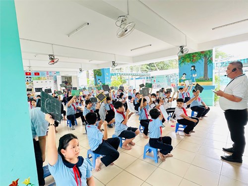Hội thi Rung chuông vàng với chủ đề  Em yêu sử Việt  (ngày 26/3/2025)