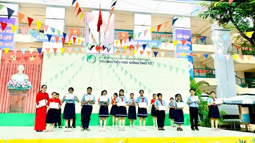 Sinh hoạt dưới cờ tuần 33 - Học kỳ II (sáng ngày 28/4/2025)