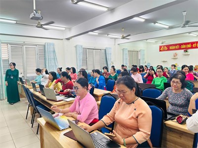 Tập huấn Học bạ số cho GV toàn trường (ngày 19/5/2025)