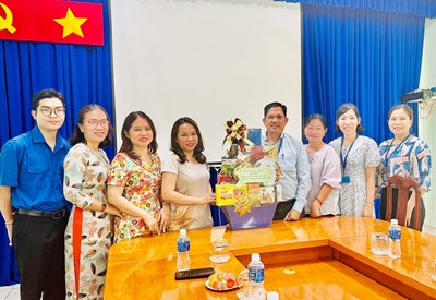 Trường tiểu học hiệp tân đến thăm hỏi trung tâm y tế quận tân phú và trạm y tế phường hiệp tân nhân dịp kỷ niệm ngày thầy thuốc việt nam 27/02