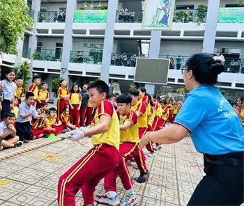 Ngày hội  Thiếu nhi vui khỏe  của các em học sinh khối 5