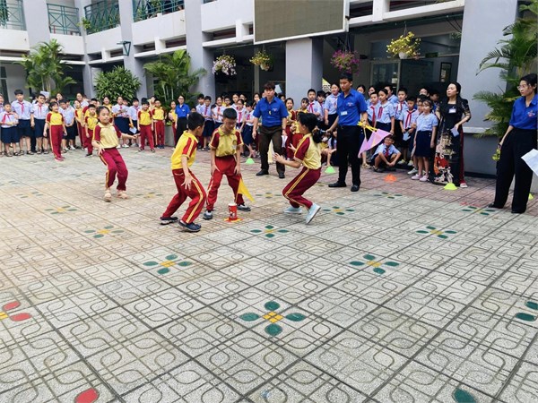 Ngày hội  Thiếu nhi vui khỏe  của các em học sinh Khối 3