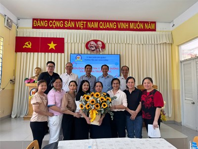 Đón đoàn kiểm tra Y tế học đường và An toàn trường học