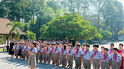 🫡🫡🫡LỄ KẾT NẠP ĐỘI VIÊN 🌈🌈🌈 Lớp đội viên chào mừng kỉ niệm 50 năm Ngày Giải phóng miền Nam, thống nhất đất nước. Năm học 2024-2025 🌈🌈🌈