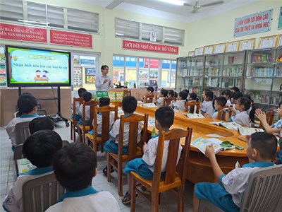Tiết học tại thư viện