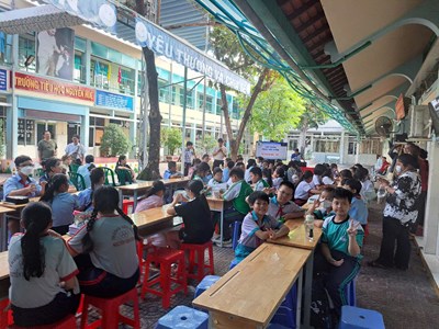 Tập huấn hội thi sáng tạo tranh khoa học